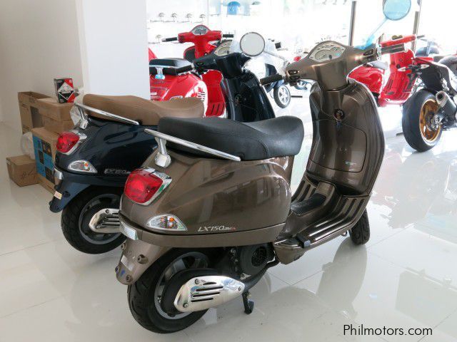 Vespa LX 150 in Philippines