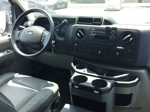 Ford E150 XLT Premium Club Wagon Limo Bubble Top Conversion Van Good as Brandnew in Philippines