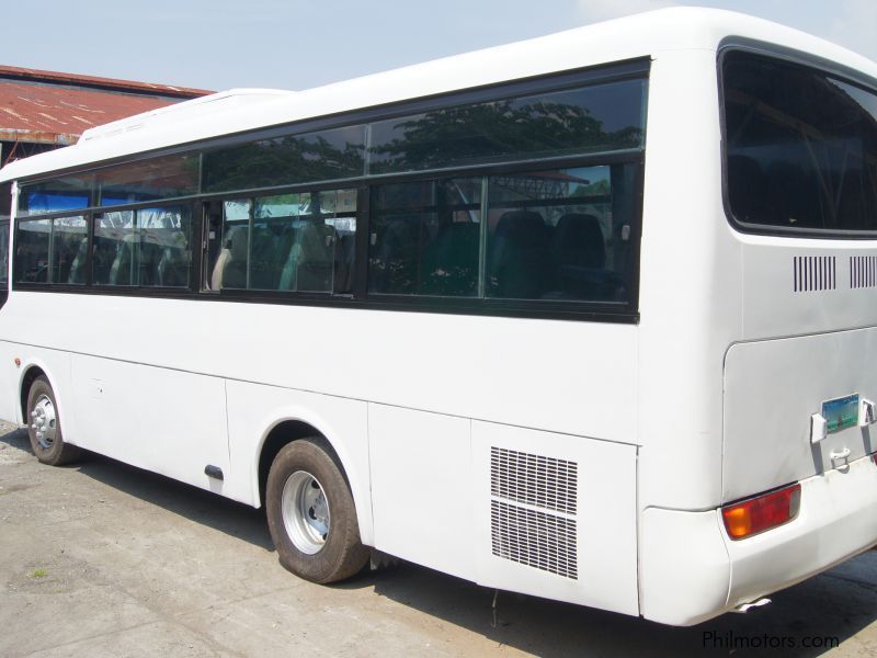 Hyundai Aerotown Bus in Philippines