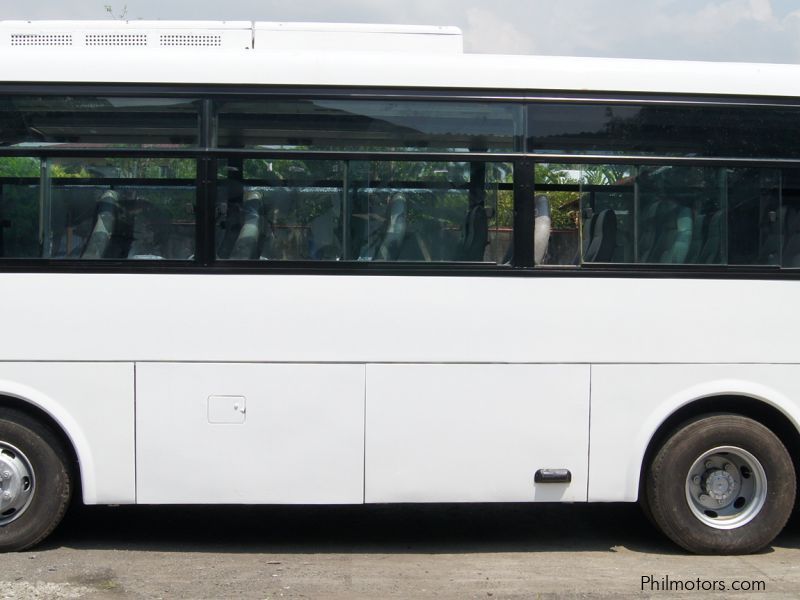 Hyundai Aerotown Bus in Philippines