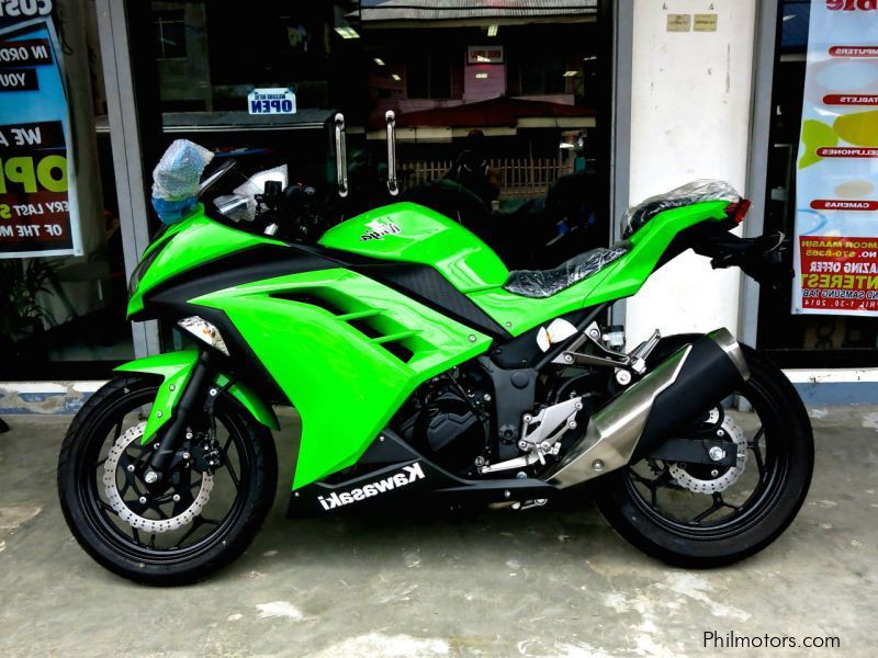 New Kawasaki Ninja 250 R | 2014 Ninja 250 for sale | Countrywide Kawasaki Ninja 250 sales | Kawasaki Ninja 250 R Price ₱250,000 | Bikes & Scooters