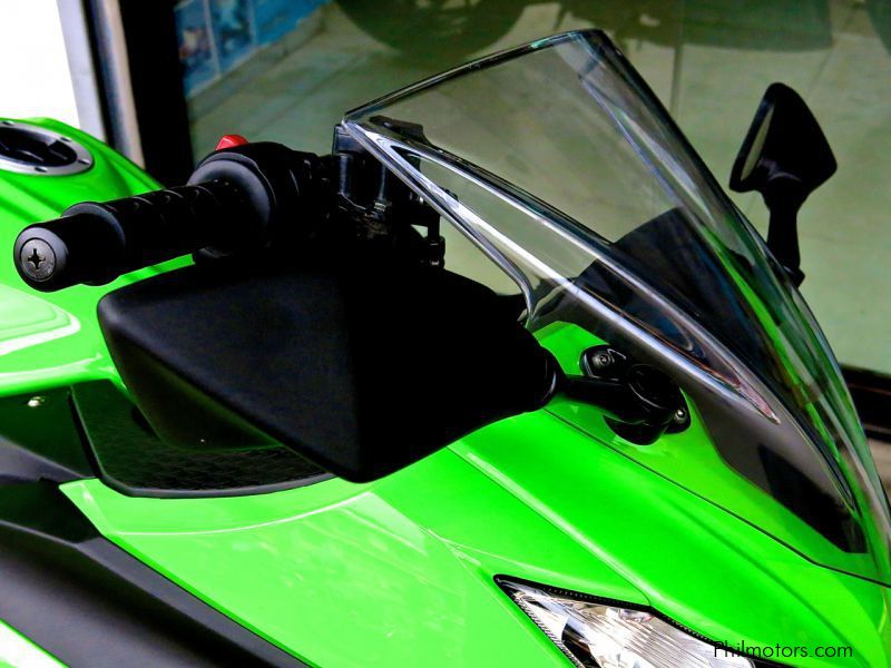 Kawasaki Ninja 250 R in Philippines