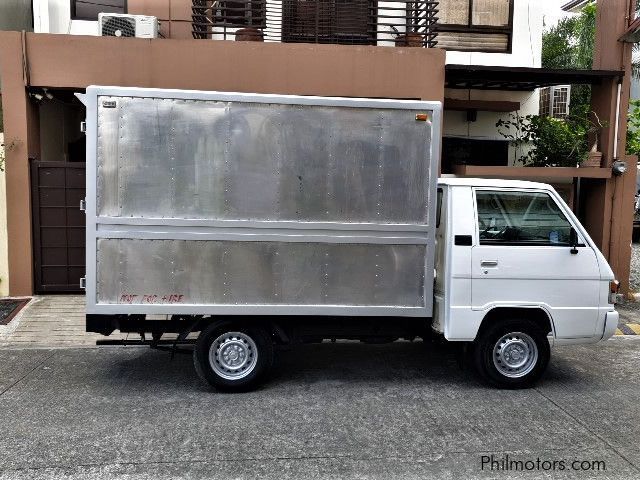 Mitsubishi L300 in Philippines