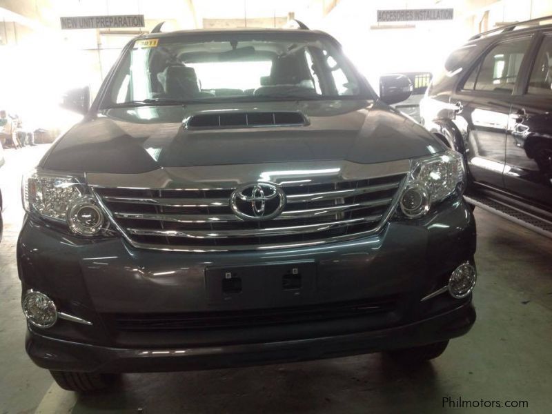 Toyota Fortuner 4x2 V Dsl AT w/ ALL IN PROMO in Philippines
