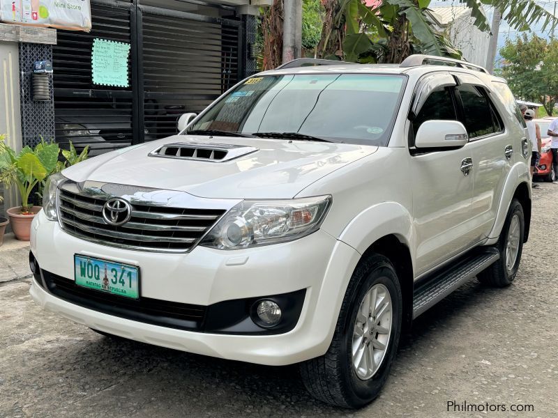 Toyota Fortuner V AT Lucena City in Philippines