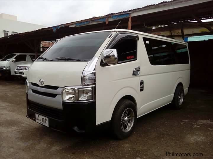 Toyota hiace синий
