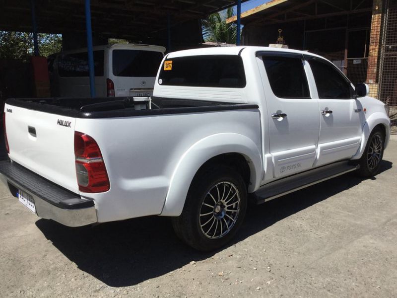 Toyota Hilux J. G-Look in Philippines