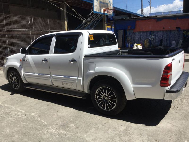 Toyota Hilux J. G-Look in Philippines