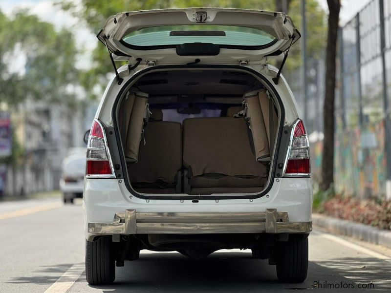 Toyota INNOVA 2.5G AT DIESEL in Philippines