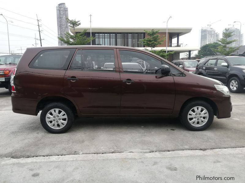 Toyota Innova E in Philippines