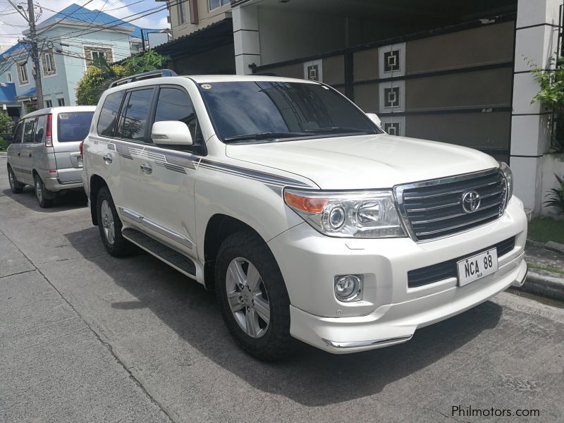 Toyota Land Cruiser LC200 in Philippines