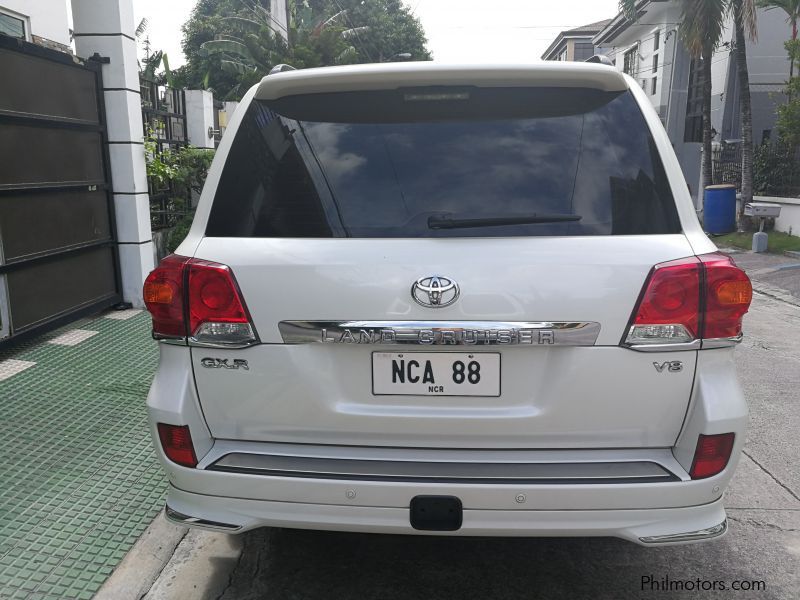 Toyota Land Cruiser LC200 in Philippines