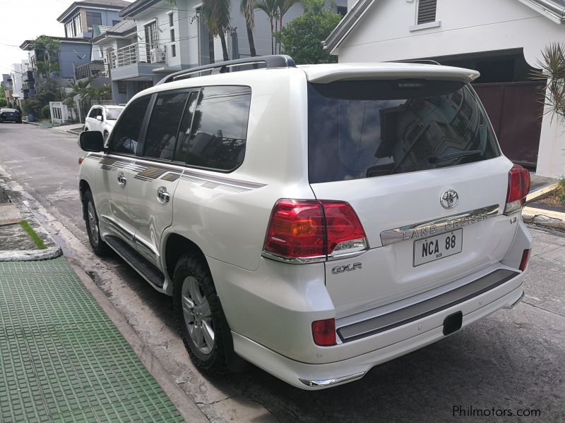 Toyota Land Cruiser LC200 in Philippines