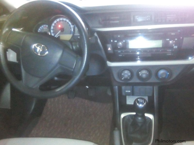 Toyota Toyota Altis 1.6 E manual gas 2014 in Philippines