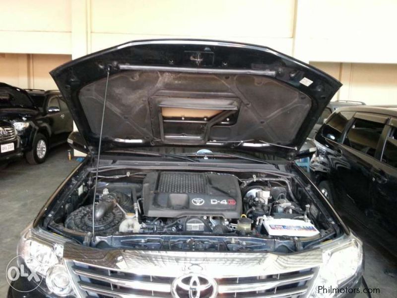 Toyota Toyota Fortuner 2.5 V 4x2 automatic diesel 2014 in Philippines
