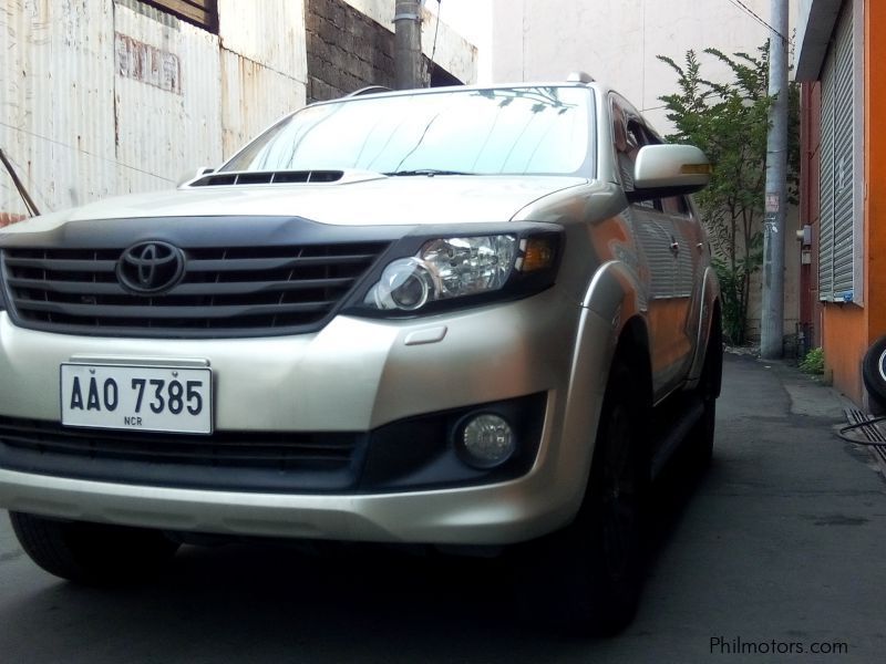 Toyota Toyota Fortuner V 2.5 4x2 automatic diesel 2014 in Philippines