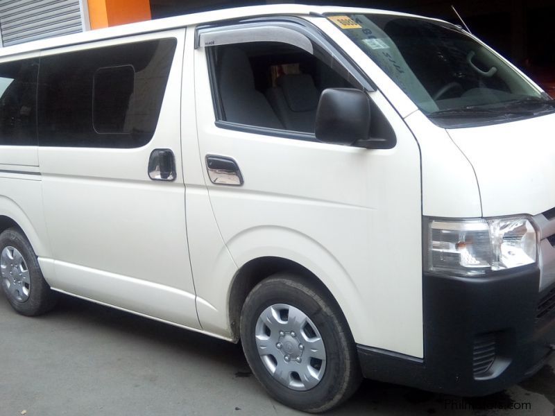 Toyota Toyota Hiace Commuter 2.5 manual diesel 2014 in Philippines