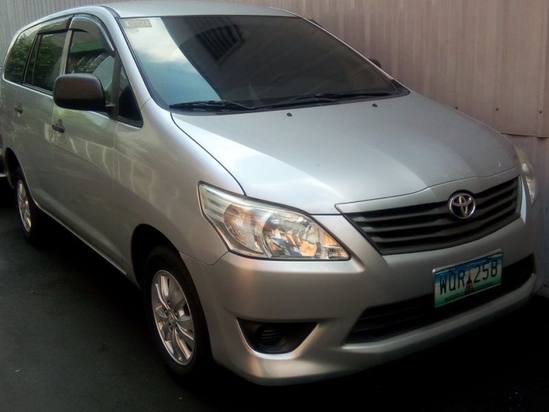 Toyota Toyota Innova 2.5 E automatic diesel 2014 in Philippines