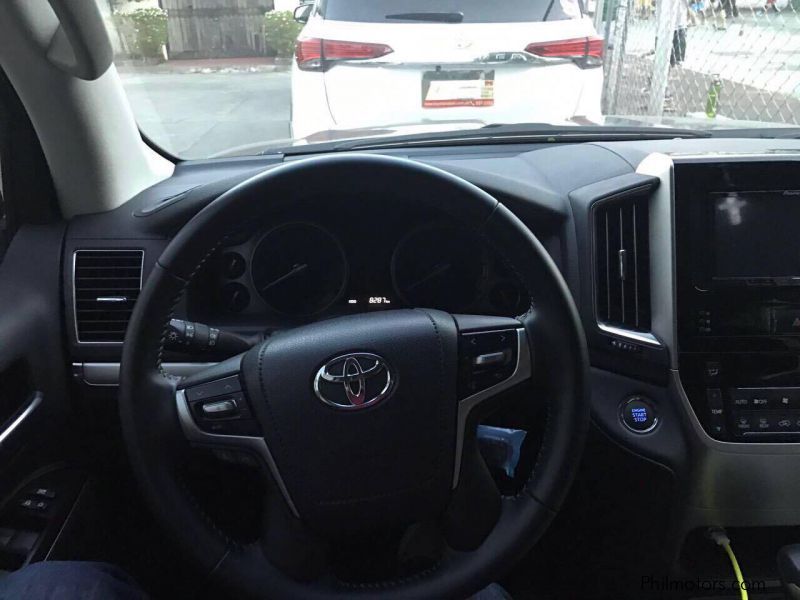 Chevrolet SUBURBAN in Philippines