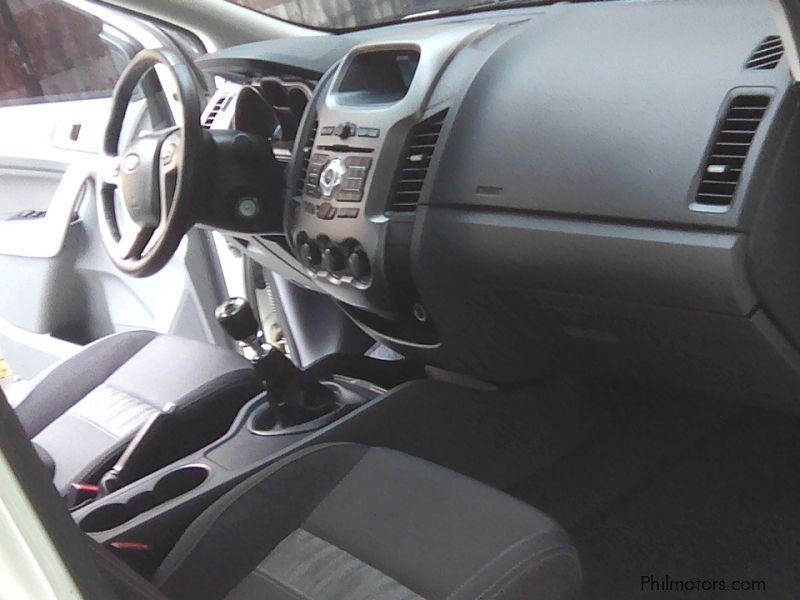 Ford Ford Ranger XLT 2.5 4x2 manual diesel 2015 in Philippines