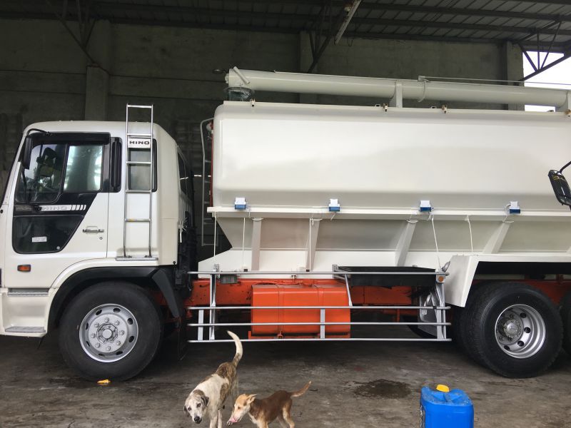 Hino PROFIA in Philippines
