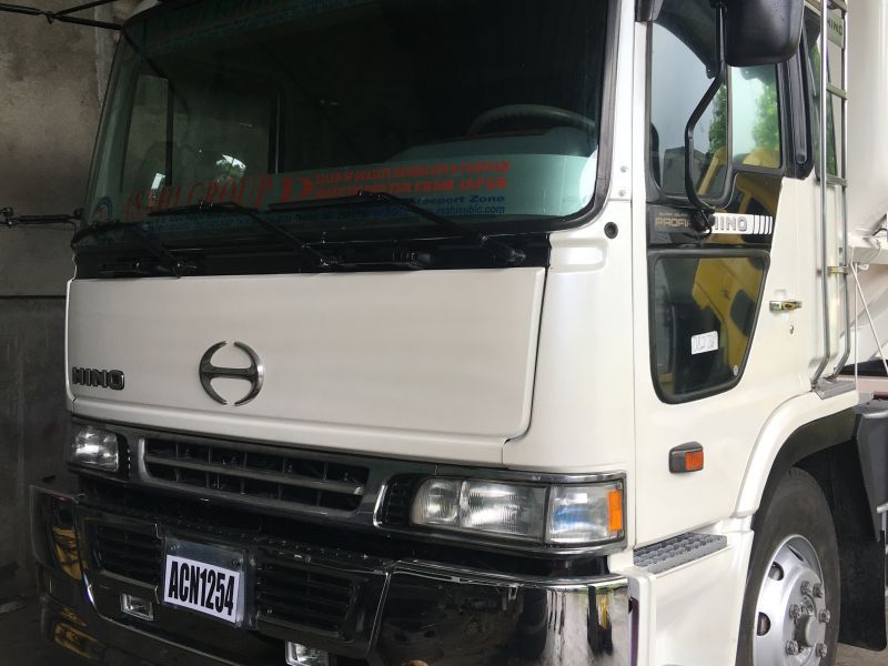 Hino PROFIA in Philippines