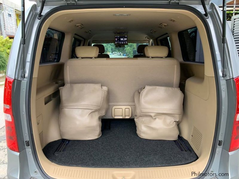 Hyundai Starex Gold Swivel Seats in Philippines