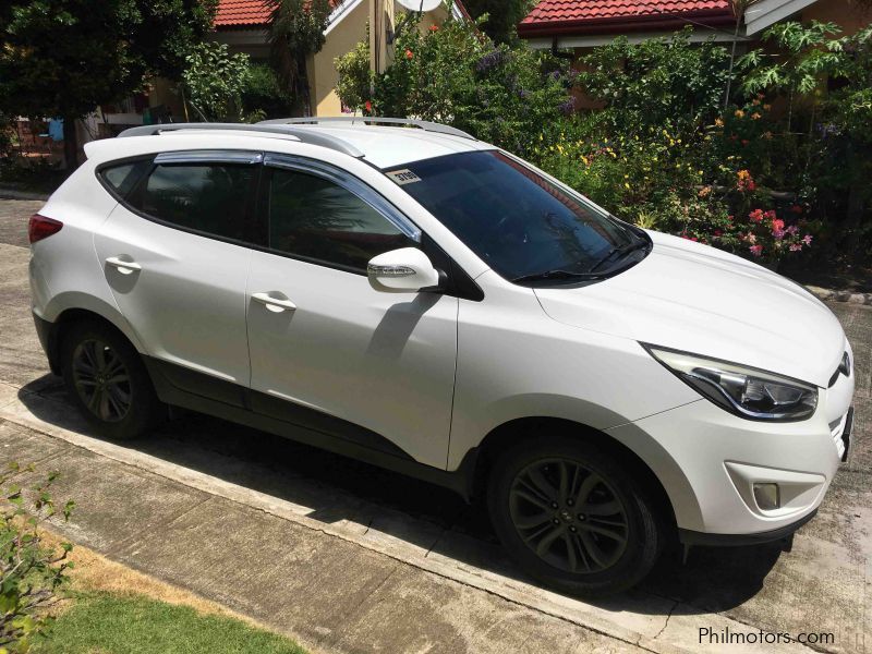 Hyundai Tucson GL CRDI 2.0 AT 4WD in Philippines