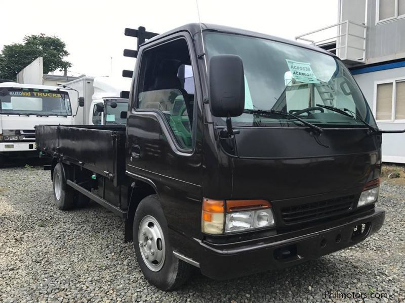 Isuzu 14ft NPR Dropside in Philippines