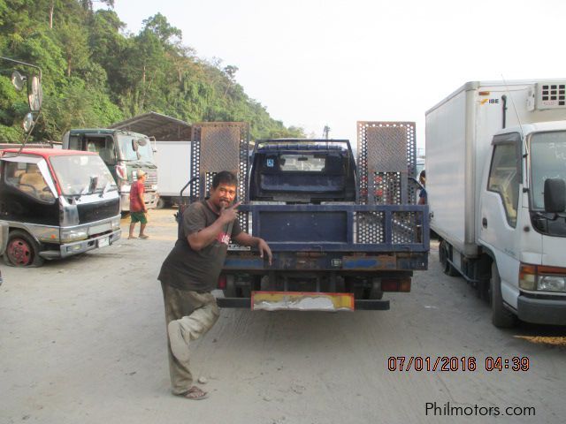 Isuzu ELF NPR 4BD1 Self Loader in Philippines