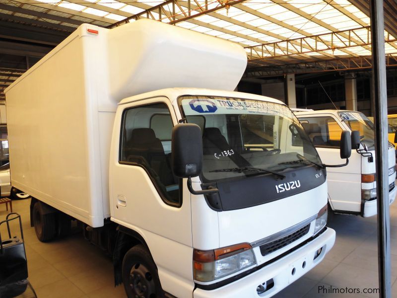 Isuzu Elf in Philippines