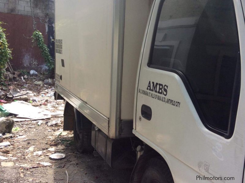 Isuzu NKR Reefer in Philippines