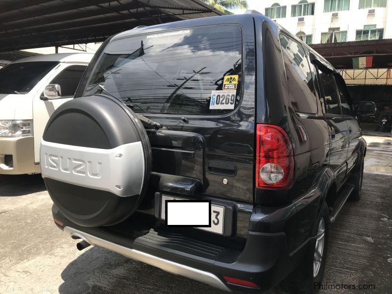 Isuzu XUV in Philippines