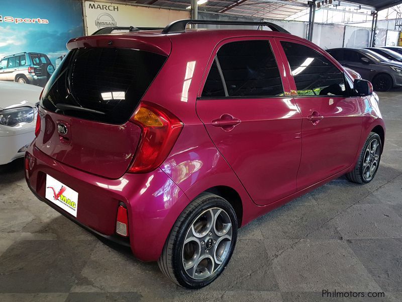 Kia Picanto сиреневая