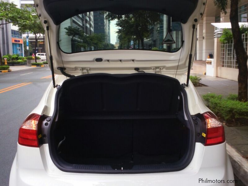 Kia Rio hatchback in Philippines