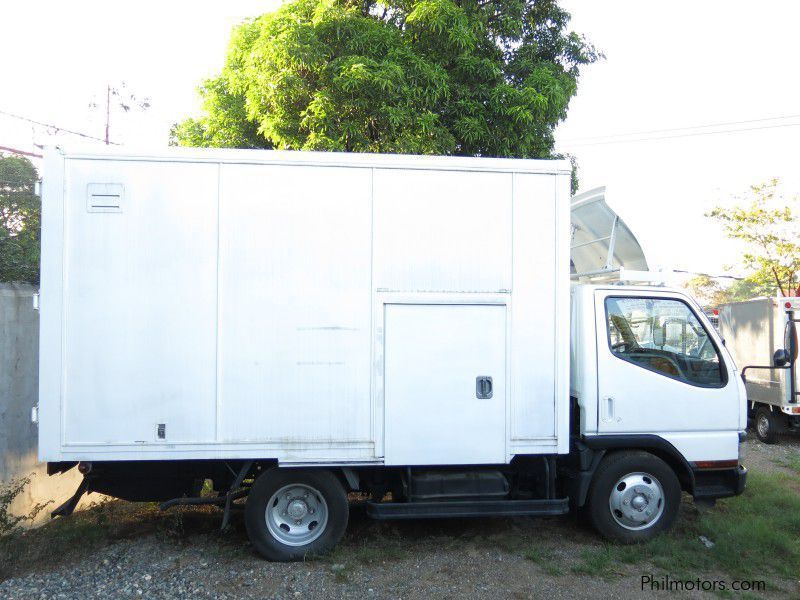 Mitsubishi Canter Alum Van in Philippines