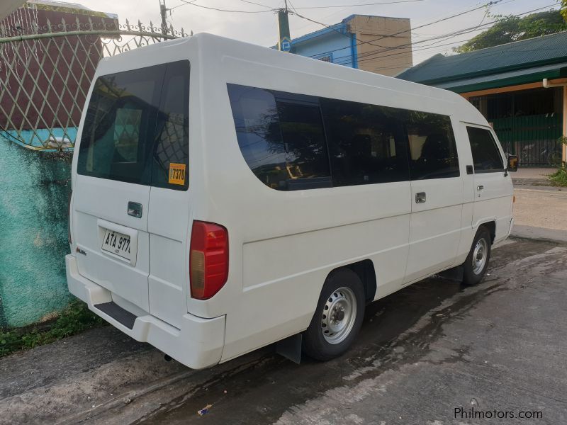 Mitsubishi L300 Exceed Versa Van in Philippines