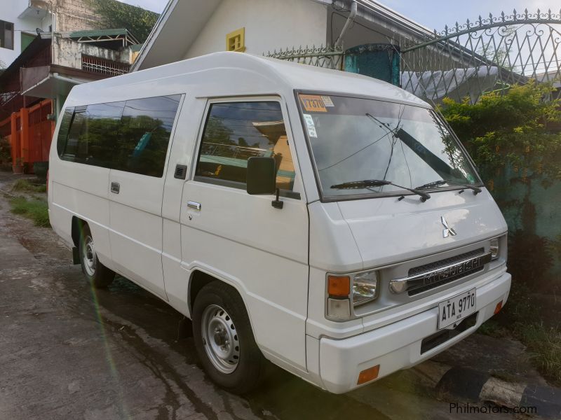 Mitsubishi L300 Exceed Versa Van in Philippines