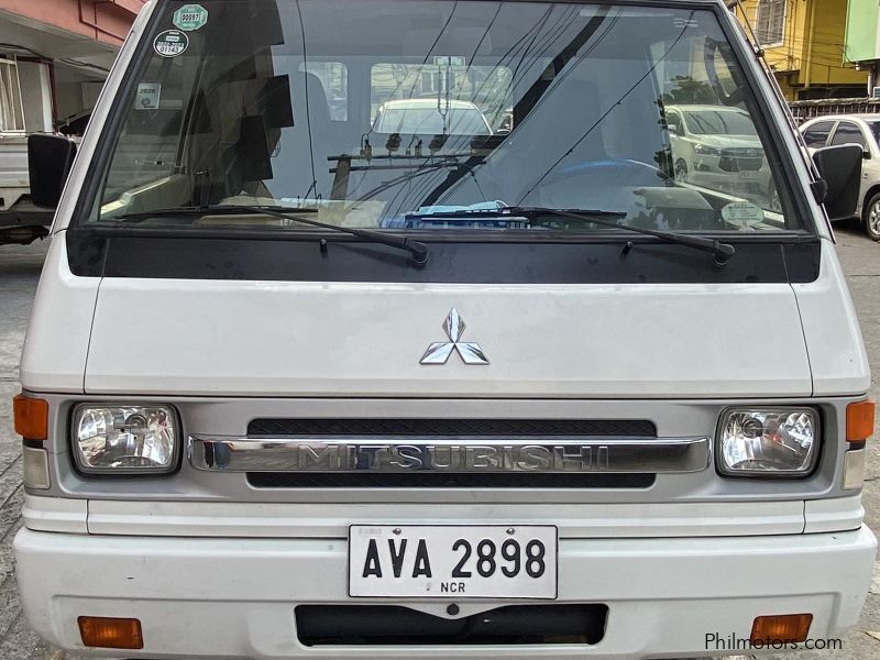 Mitsubishi L300 in Philippines