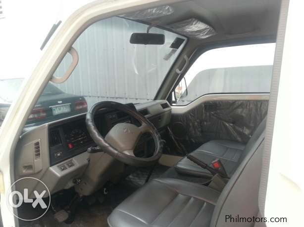 Nissan Urvan VX 2.7  in Philippines