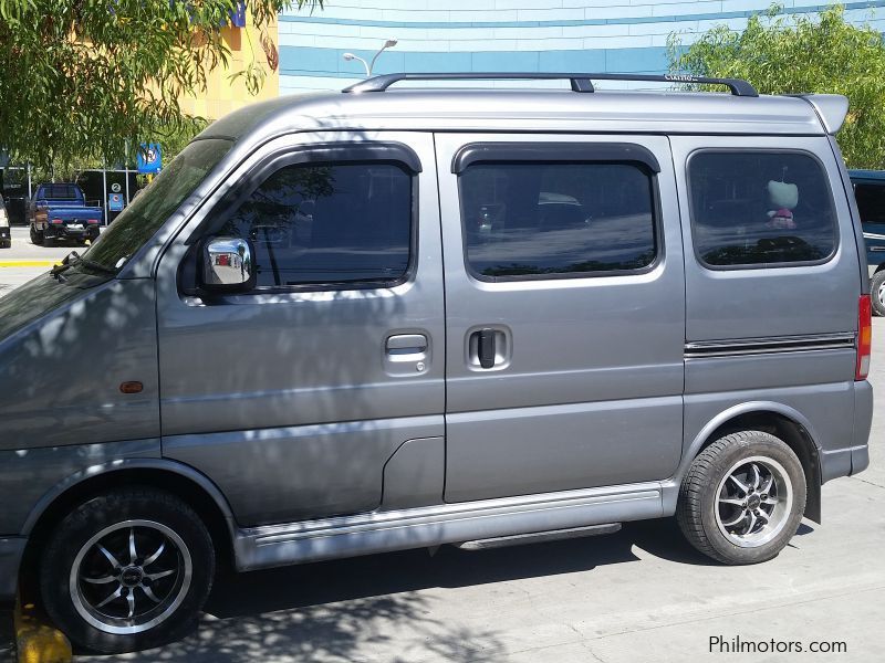 suzuki van van 2017
