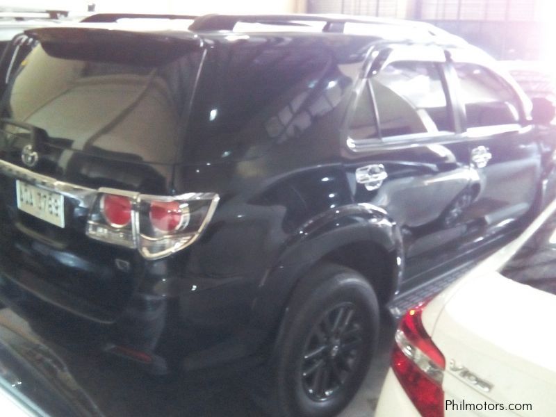 Toyota  Fortuner 2.5 V 4x2 automatic diesel 2015 in Philippines