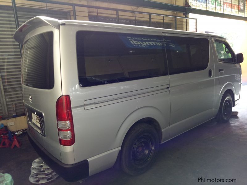Toyota Hi-Ace Commuter 2.5 in Philippines