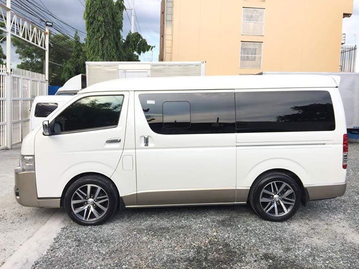 Toyota HiAce Super Grandia in Philippines