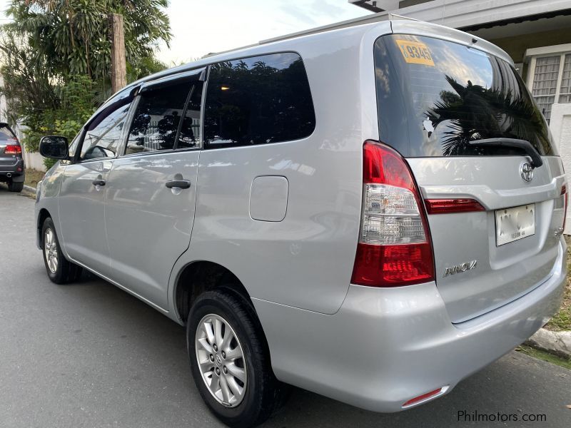 Toyota Innova E in Philippines