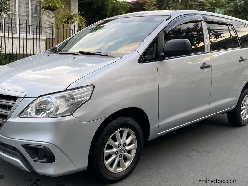 Toyota Innova E in Philippines