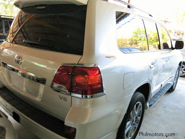 Toyota Land Cruiser in Philippines