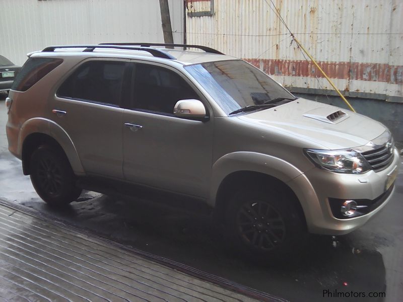 Toyota Toyota Fortuner 2.5 V 4x2 diesel automatic 2015 in Philippines