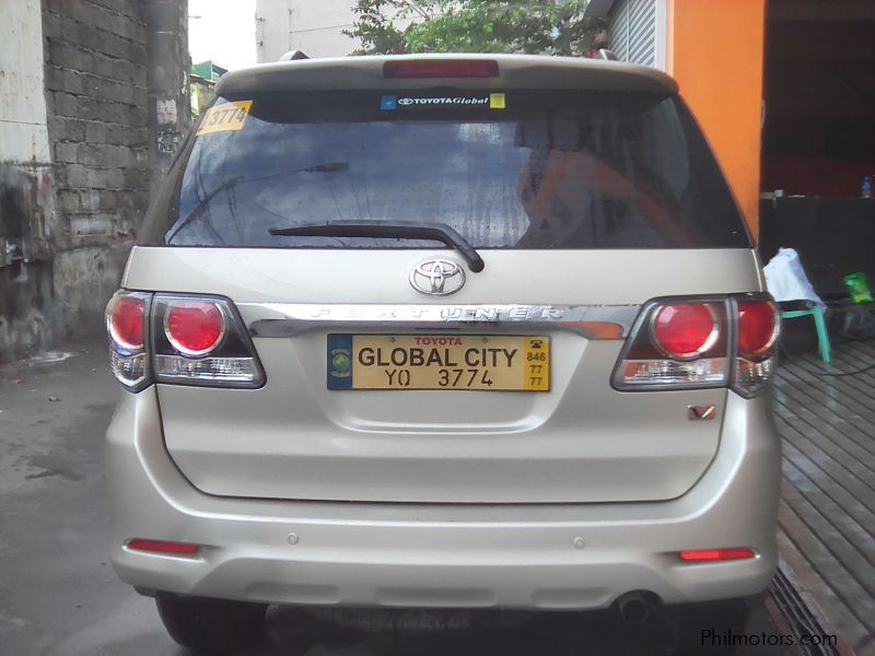 Toyota Toyota Fortuner 2.5 V 4x2 diesel automatic 2015 in Philippines