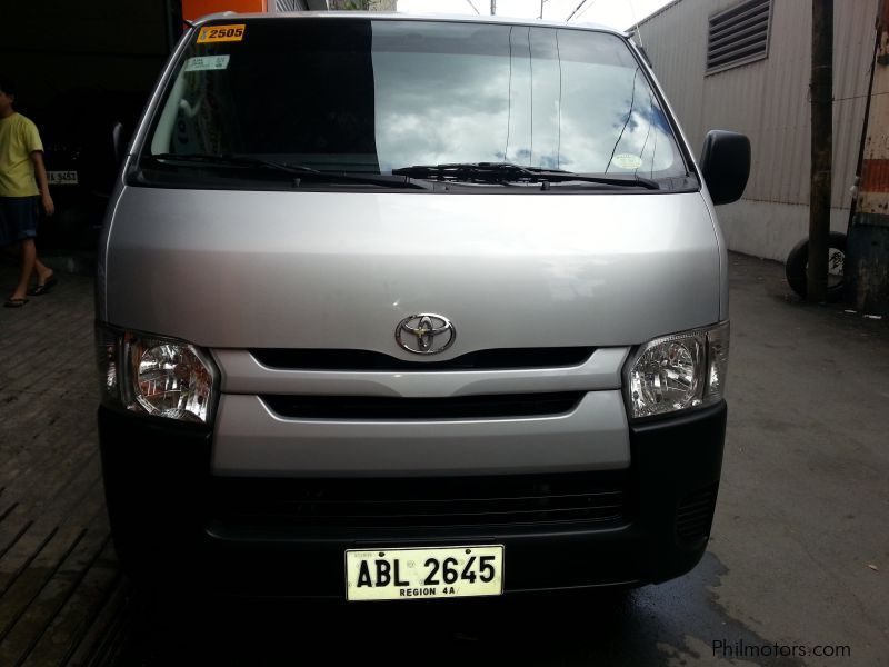 Toyota Toyota HIACE Commuter 2.5 manual diesel 2015 in Philippines
